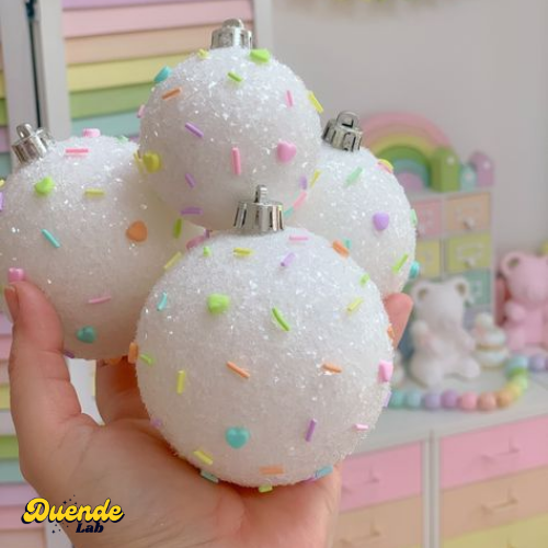 Christmas Baubles Decorating