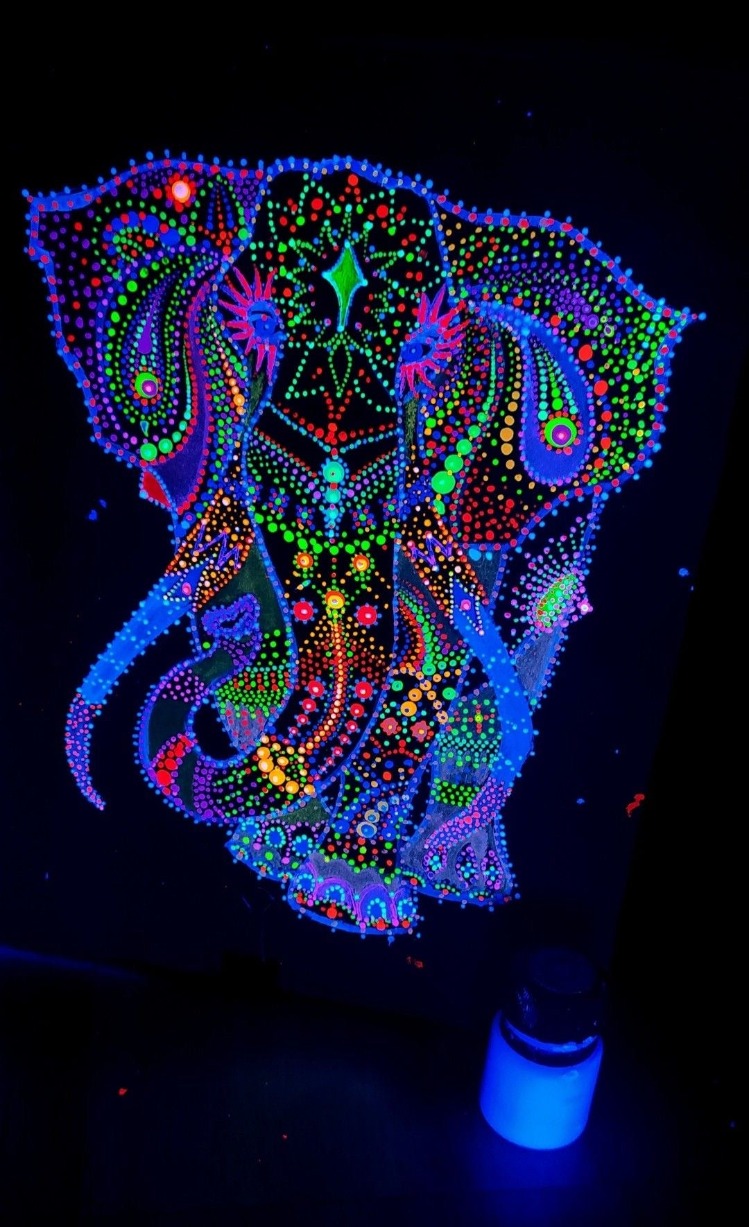 Glow-in-the-Dark Paint and Sip Workshop