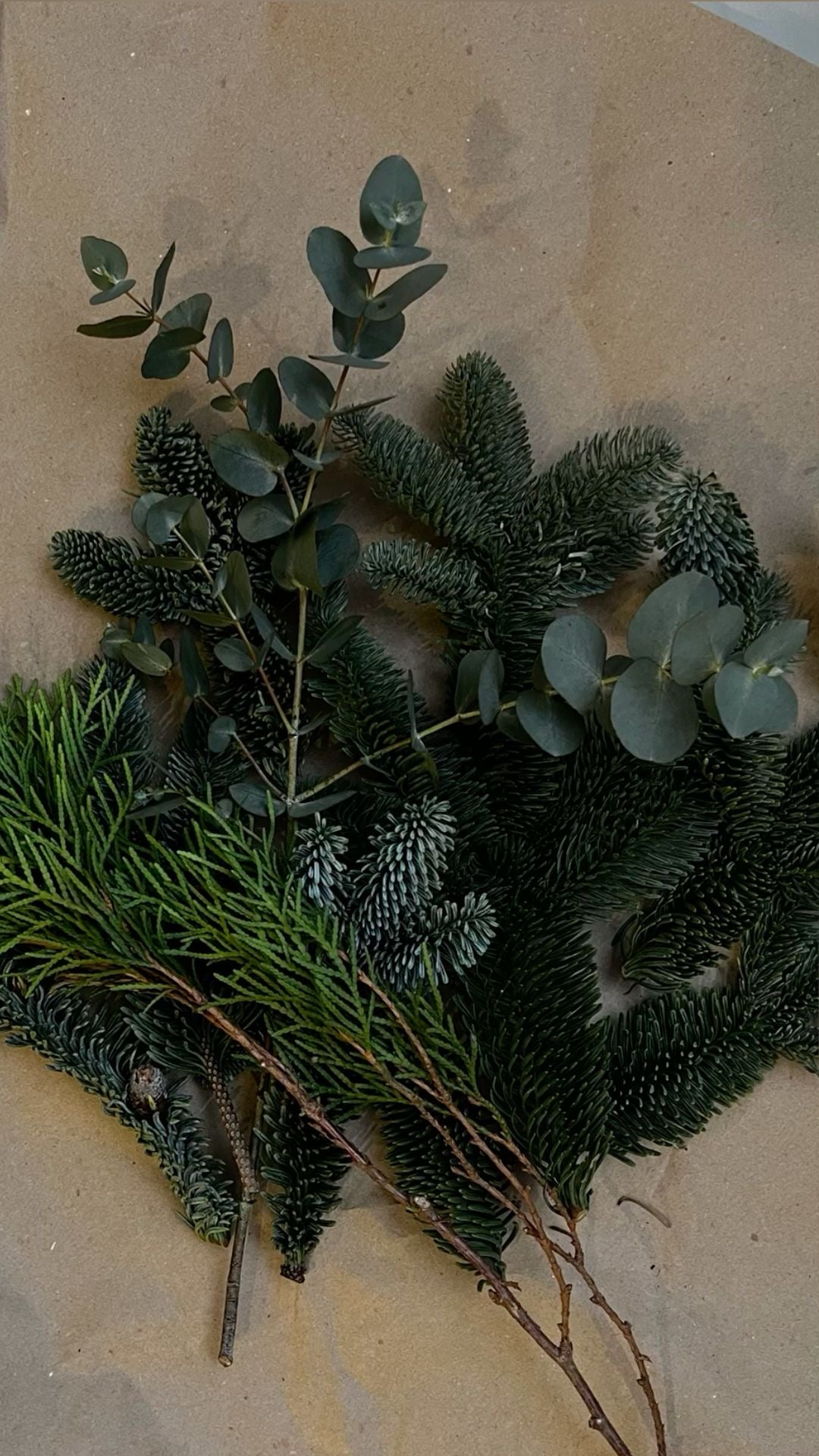 Holiday Wreath-Making & Sip Workshop