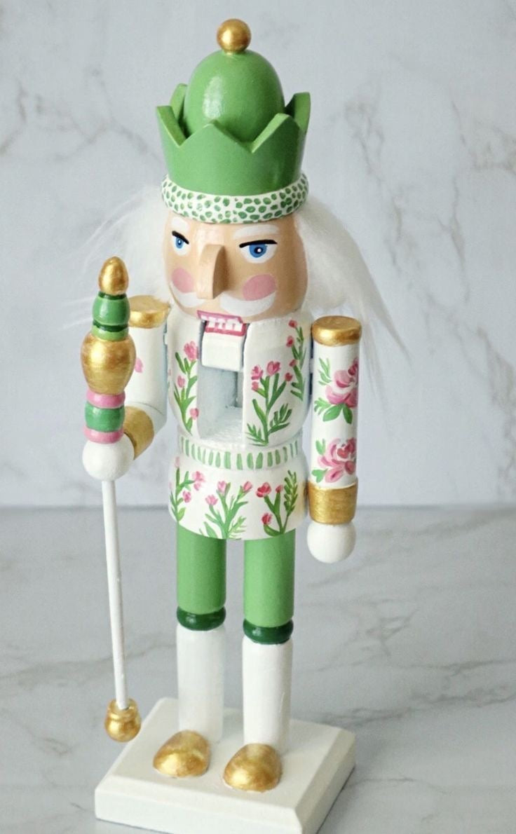 Nutcracker Decorating Workshop
